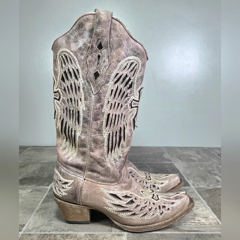 Y2K CORRAL WING & CROSS DISTRESSED WESTERN SEQUIN BOOTS. - Picture 4 of 12